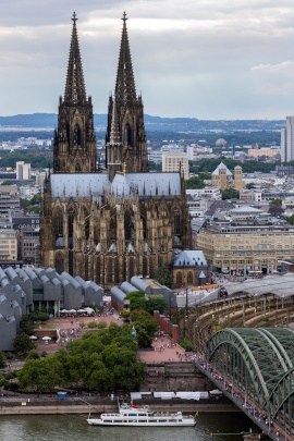 Kölner Dom und Hohenzollernbrücke von oben