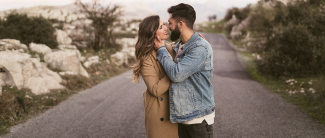 Sich verliebte frauen wie verhalten Wie verhalten